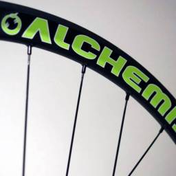 Test : Roues carbone 29″ à pneus pour VTT:  « Alchemist Bikes » – Partie 1